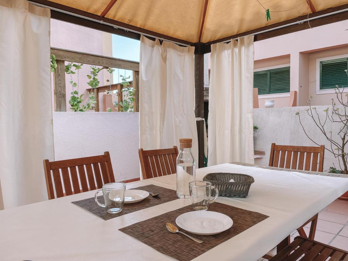 Supertubos Holiday home *